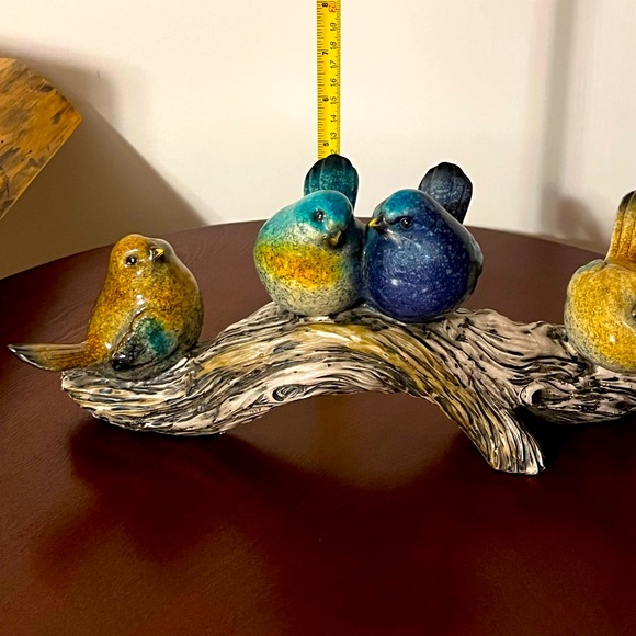 Beautiful Colorful Birds figurines on the branch. - Picture 9 of 9
